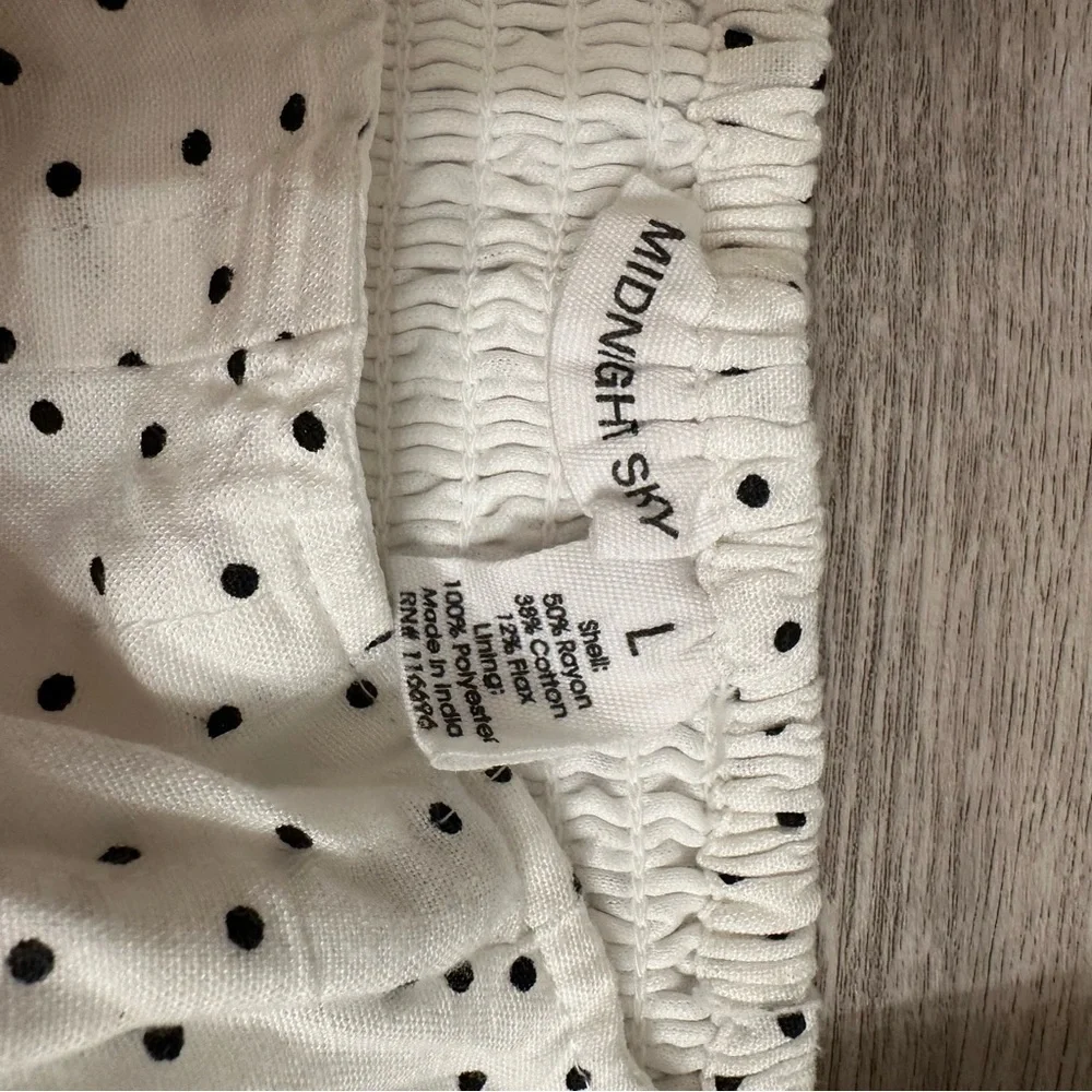 NWT Midnight Sky White Polka Dot Women's Top size Large - Picture 8 of 8